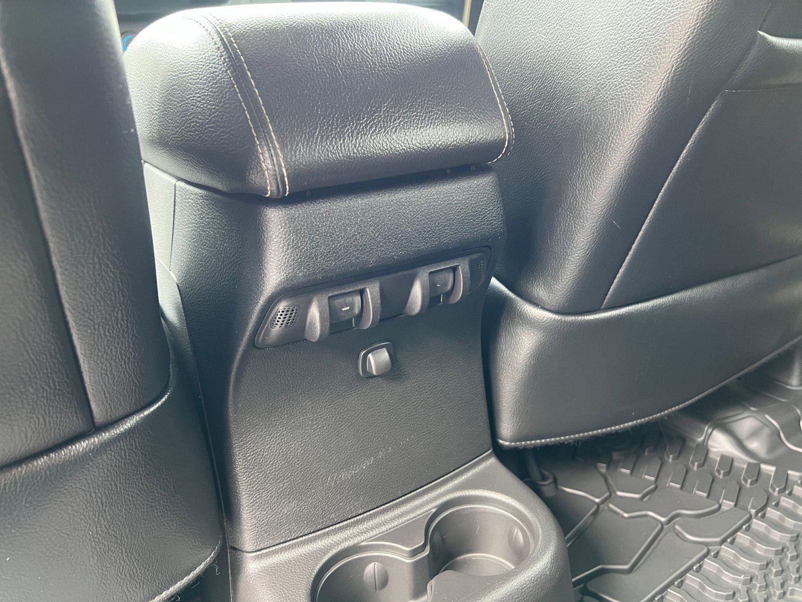 2017 Jeep Wrangler Unlimited Chief Edition