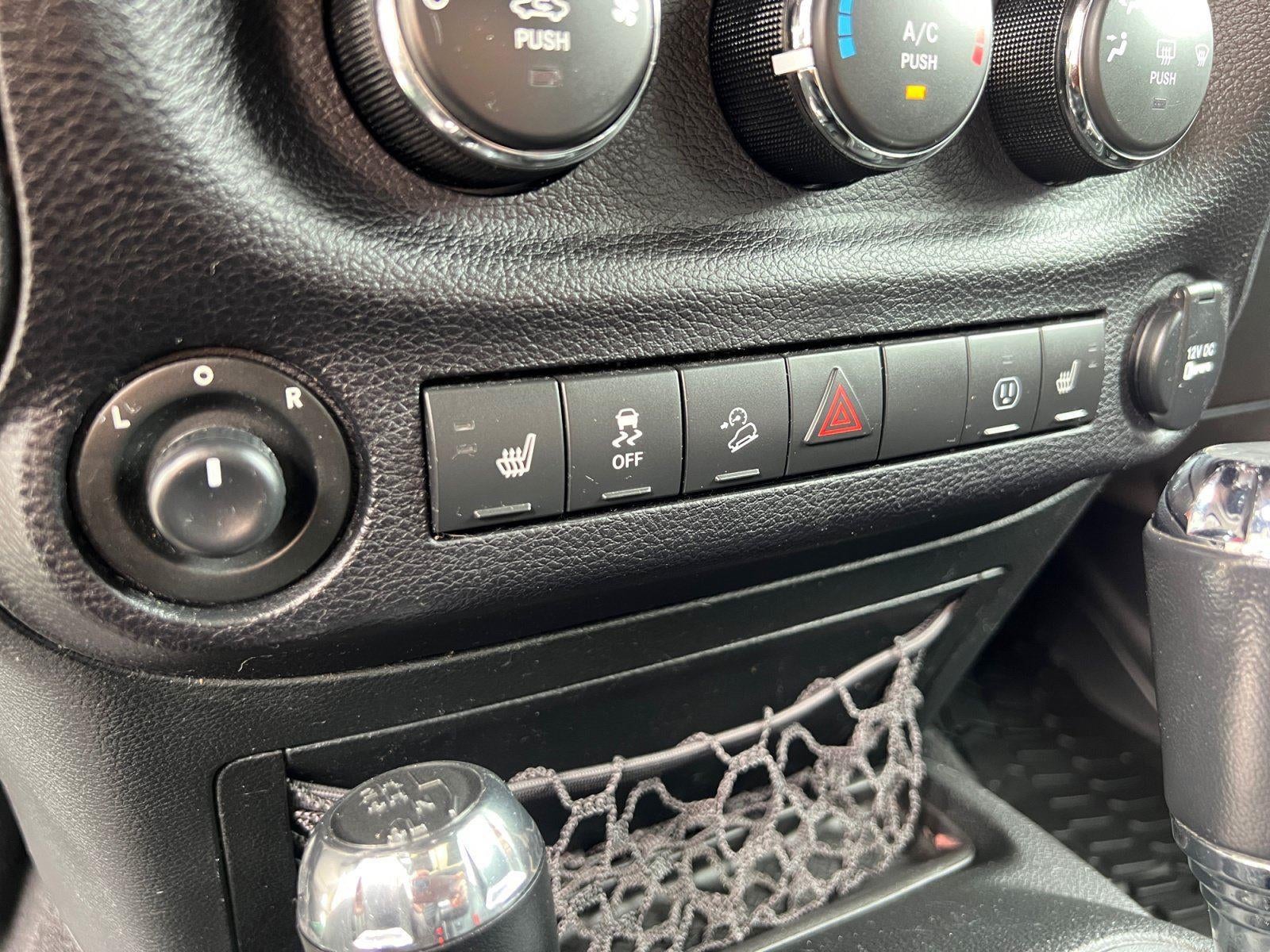 2017 Jeep Wrangler Unlimited Chief Edition