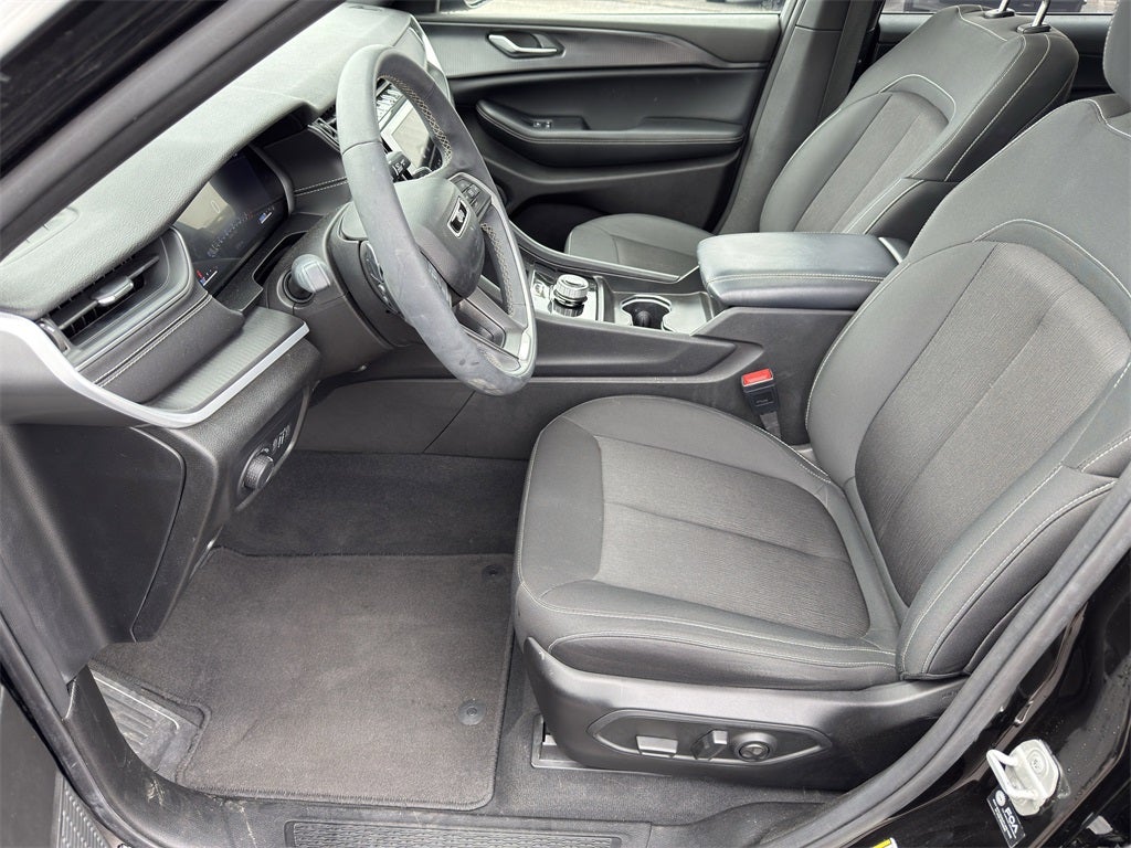 2024 Jeep Grand Cherokee L Laredo