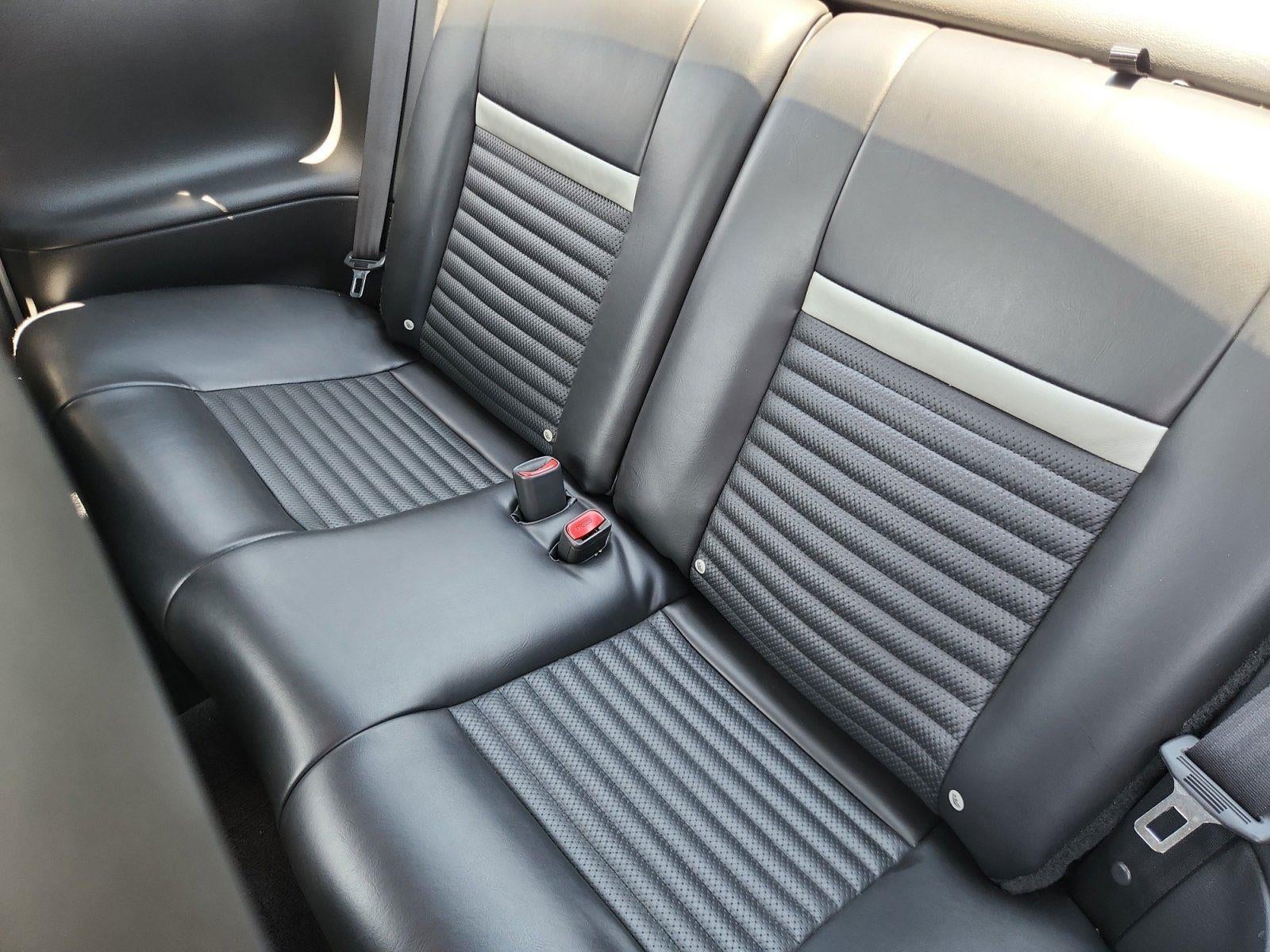 2003 Ford Mustang Premium Mach 1
