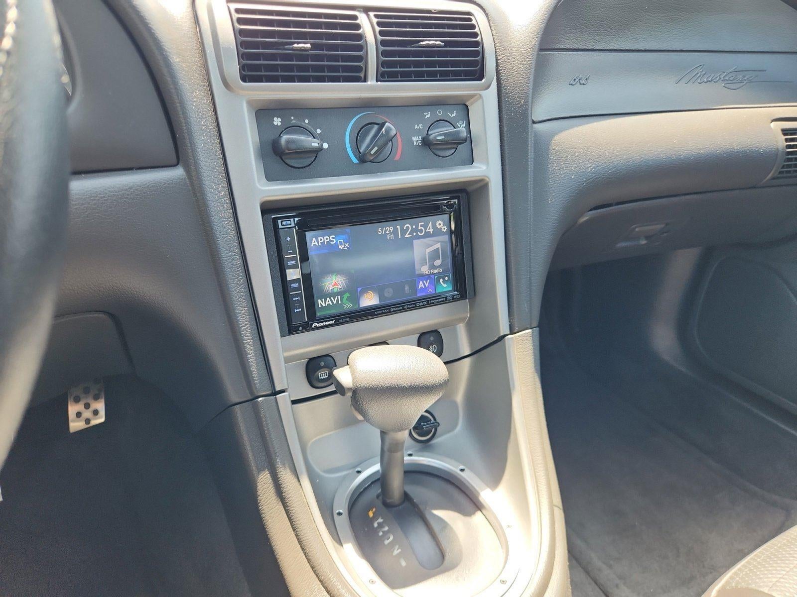 2003 Ford Mustang Premium Mach 1