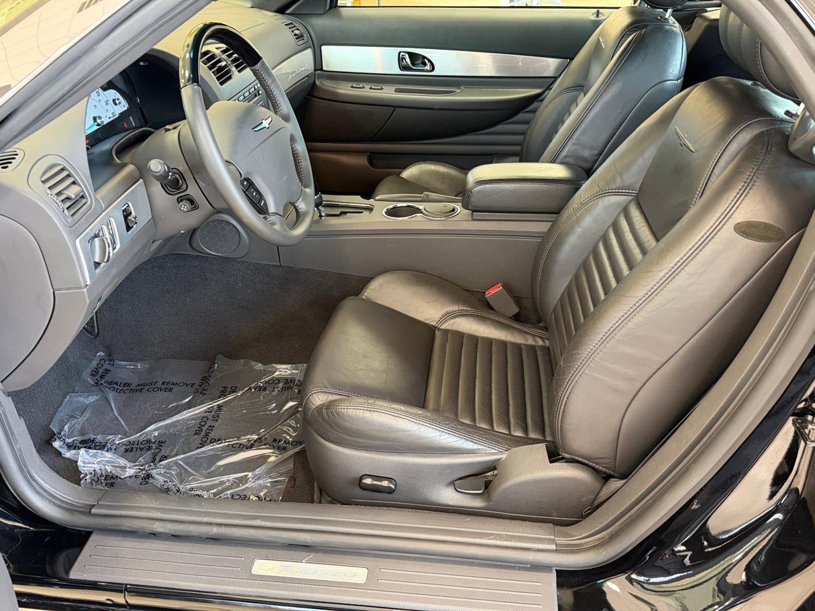 2002 Ford Thunderbird w/Hardtop Deluxe