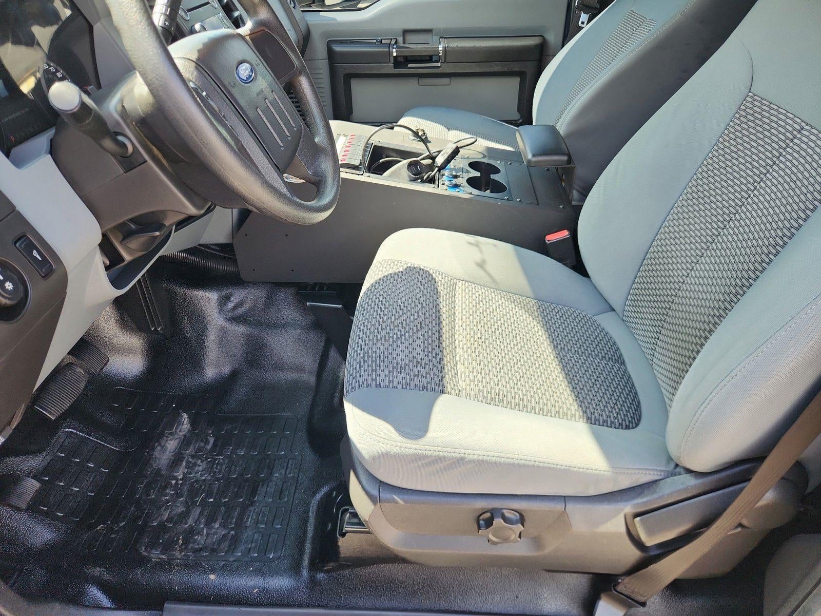 2013 Ford Super Duty F-450 DRW XL
