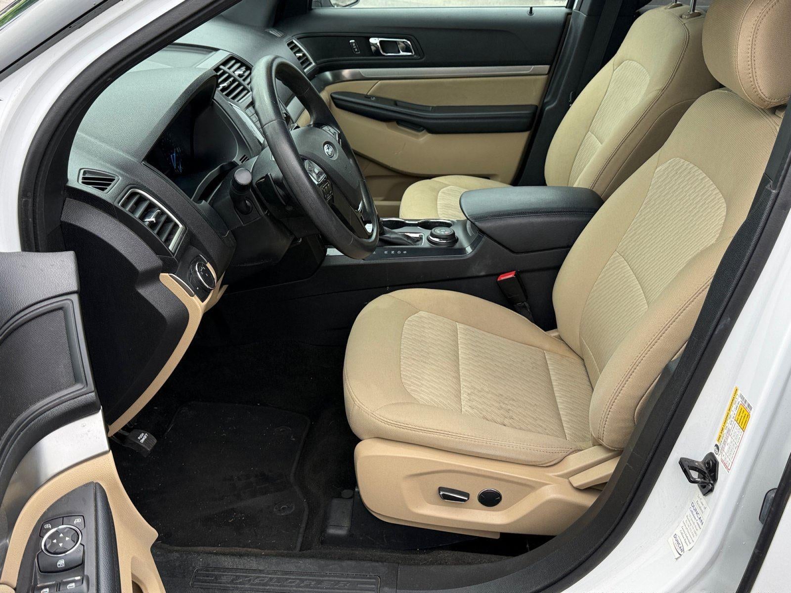 2017 Ford Explorer Base