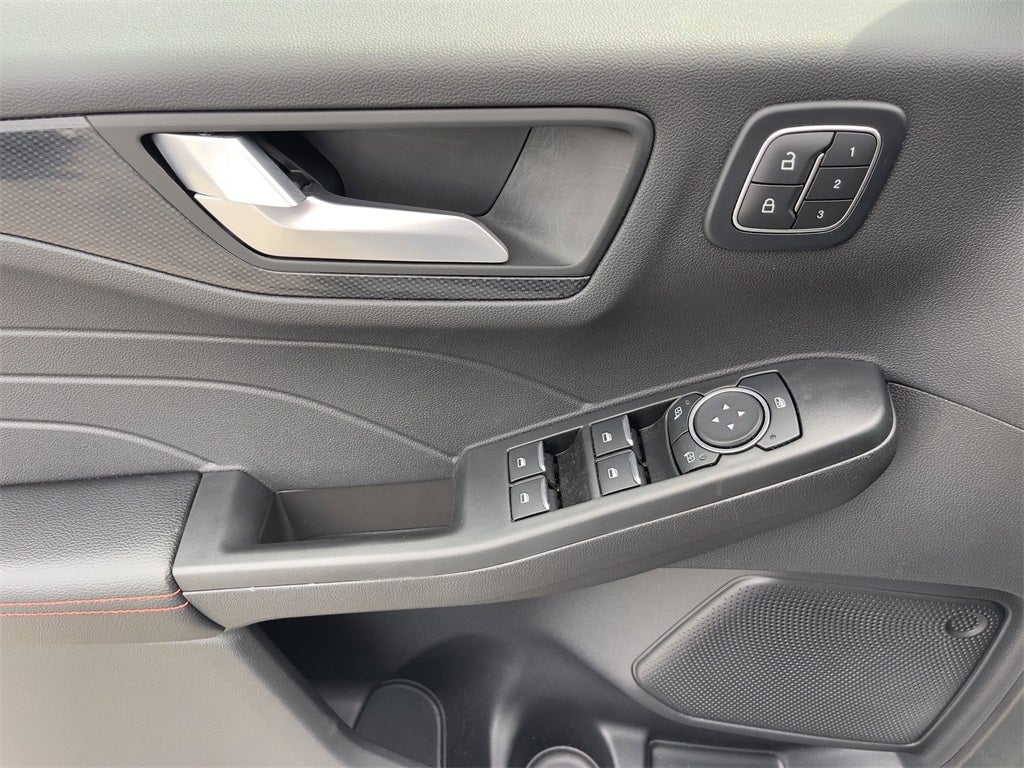 2024 Ford Escape Hybrid ST-Line Elite