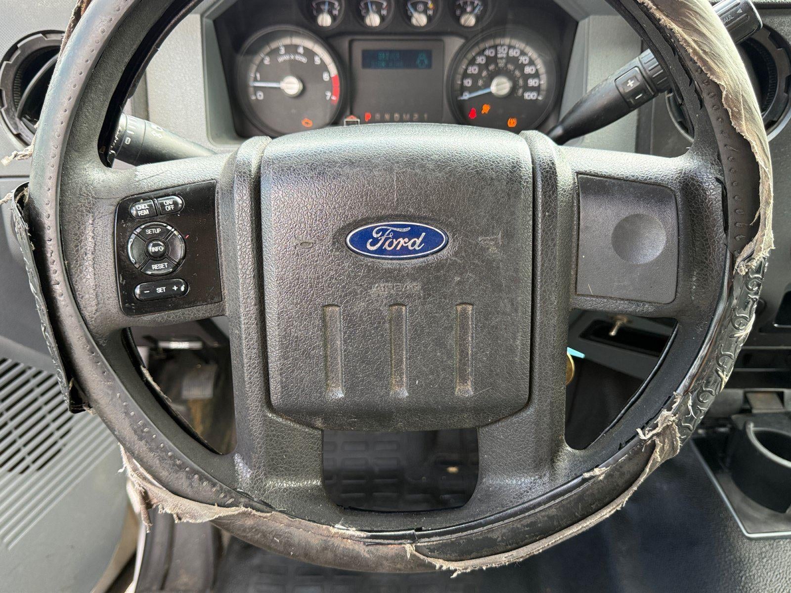 2011 Ford Super Duty F-350 Srw XL