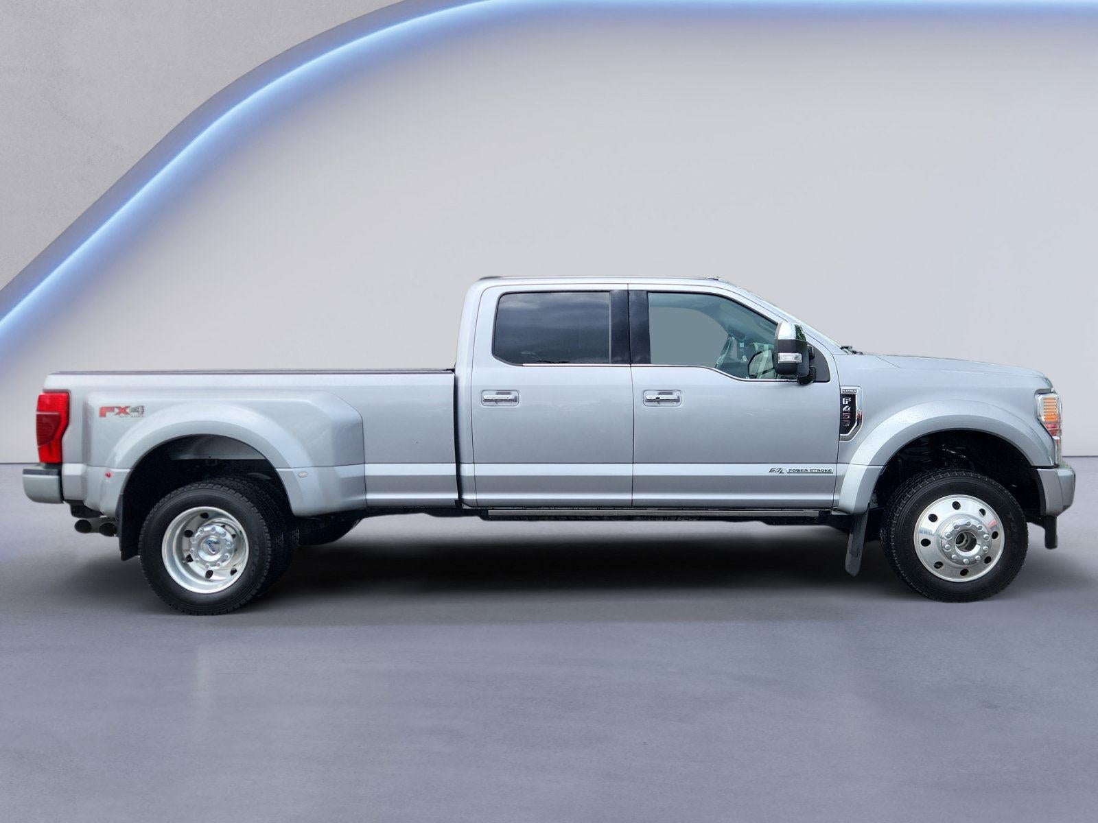 2022 Ford Super Duty F-450 DRW Platinum