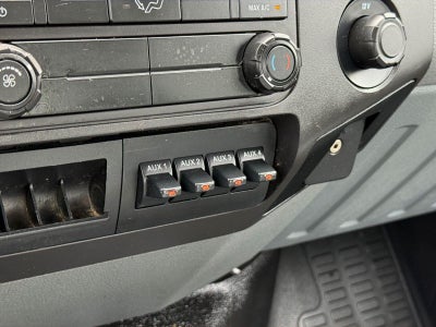 2011 Ford Super Duty F-350 SRW XL