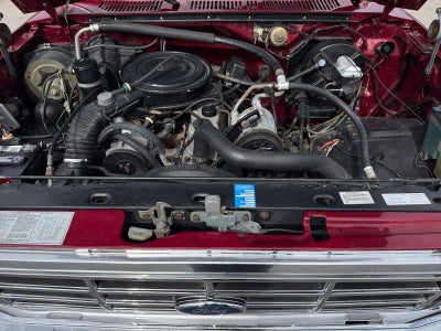 1986 Ford F-Series Pickup XL