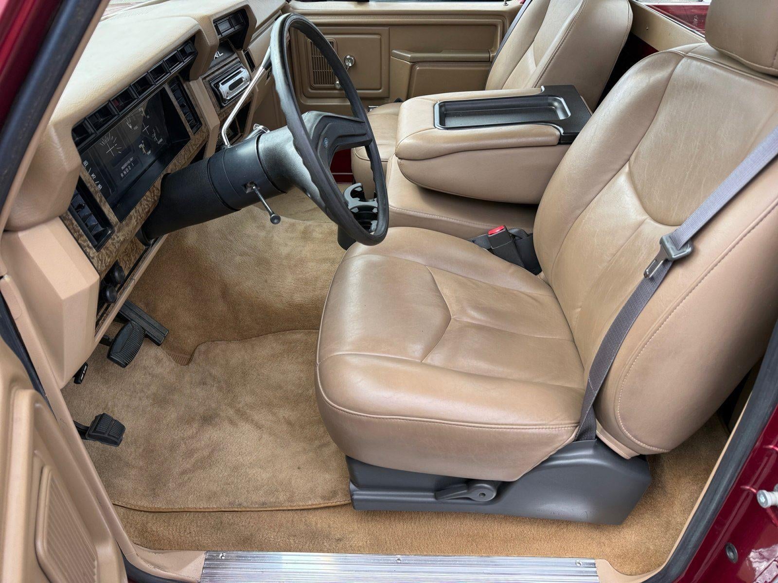 1986 Ford F-Series Pickup XL