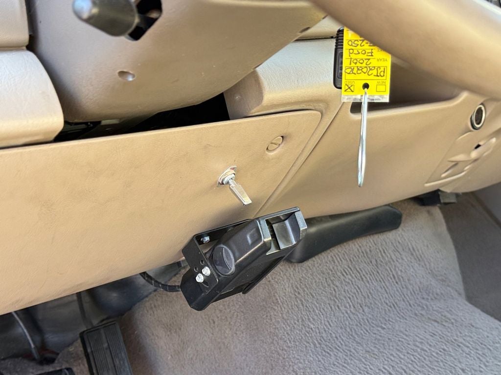 2001 Ford F-250SD Lariat