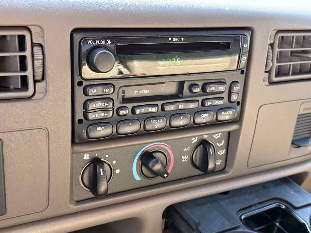 2001 Ford F-250SD Lariat