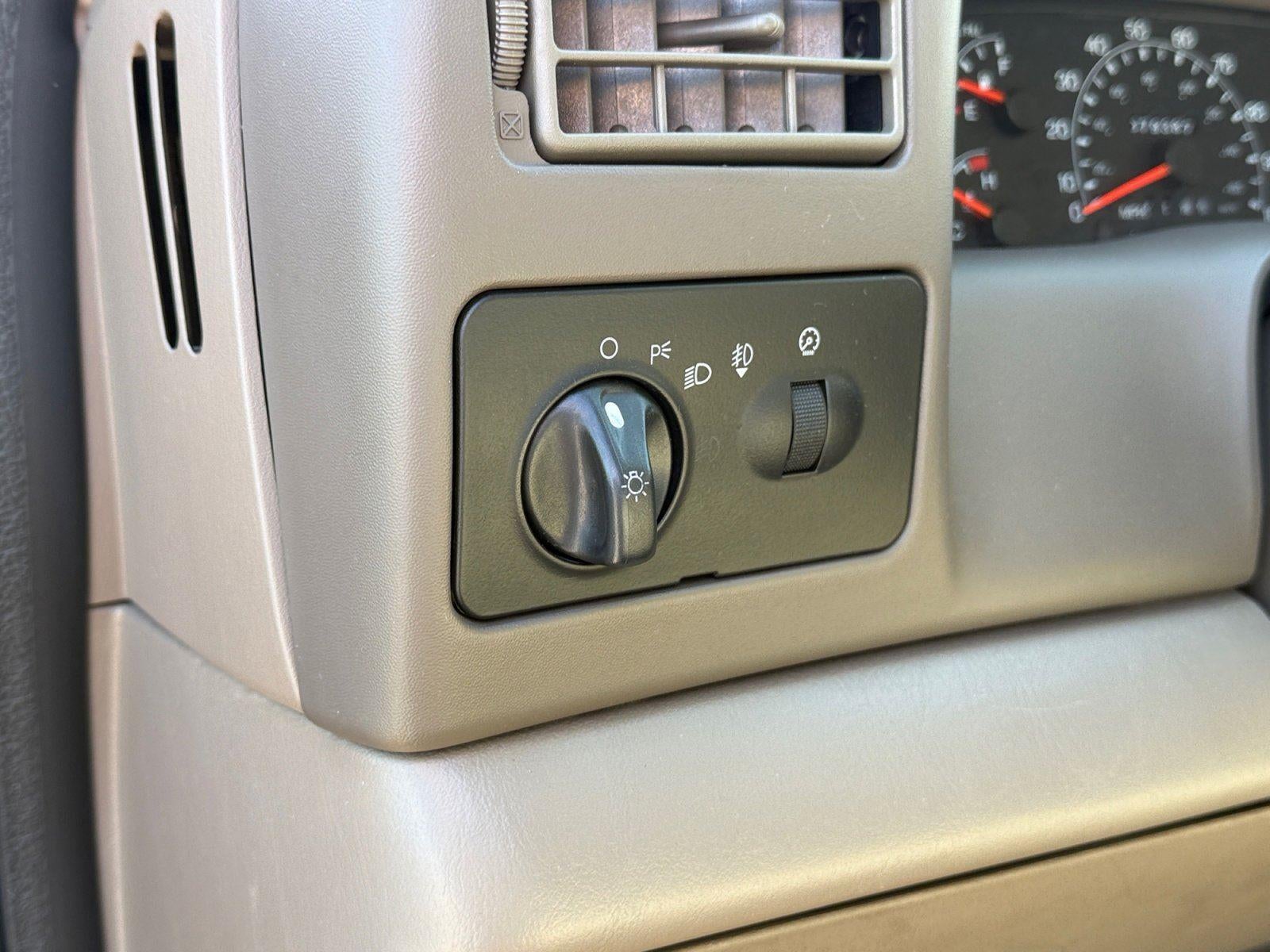 2001 Ford Super Duty F-250 Lariat
