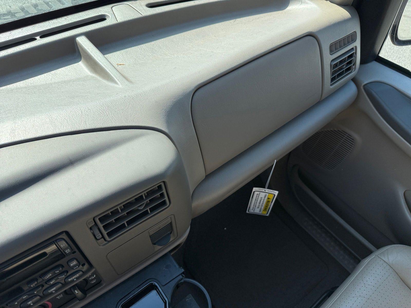 2001 Ford Super Duty F-250 Lariat