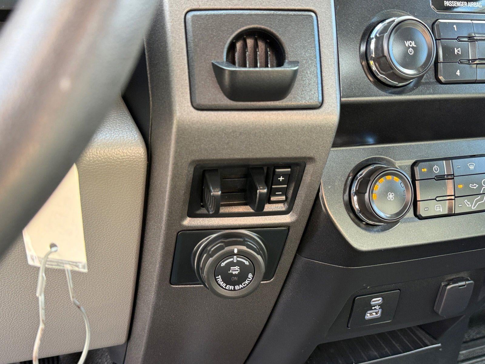 2021 Ford Super Duty F-350 DRW XL