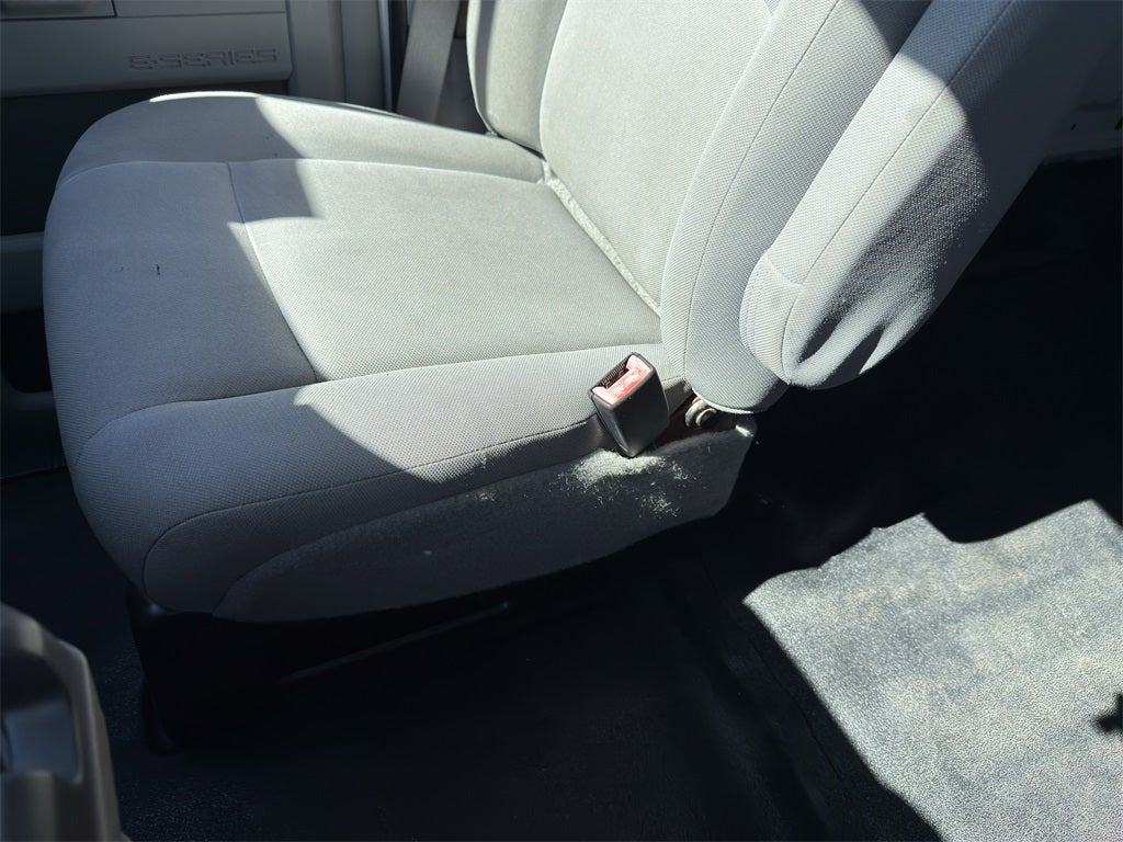 2013 Ford E-350SD Base