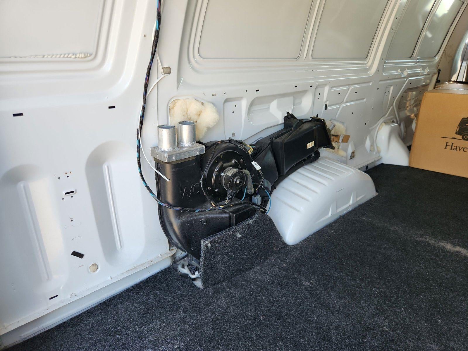 2011 Ford E-Series E-350 SD