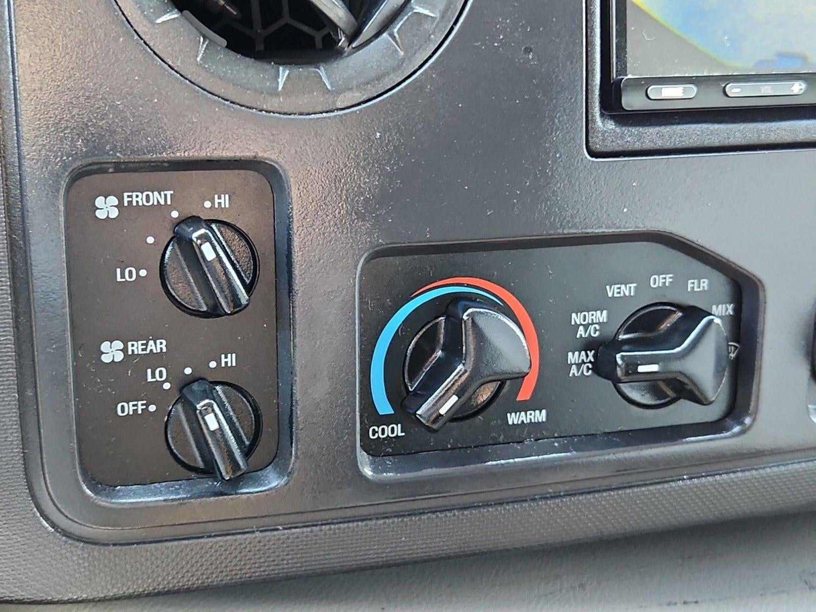 2011 Ford E-Series E-350 SD