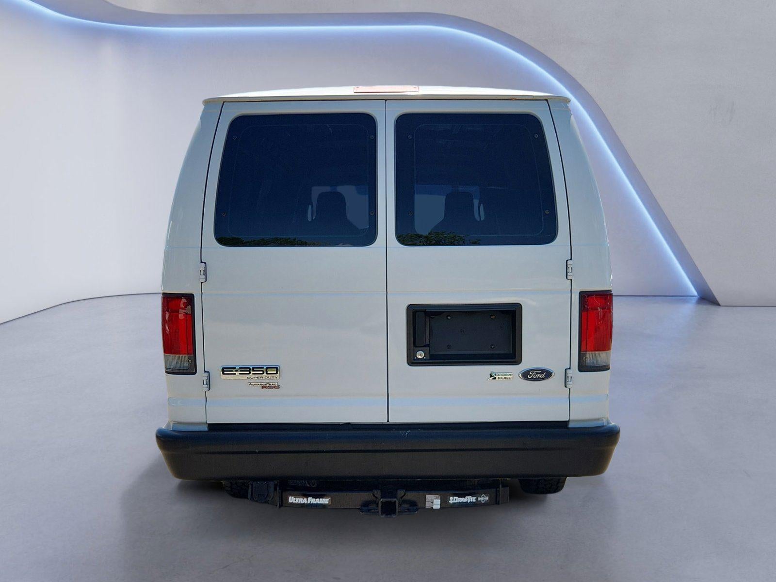 2011 Ford E-Series E-350 SD