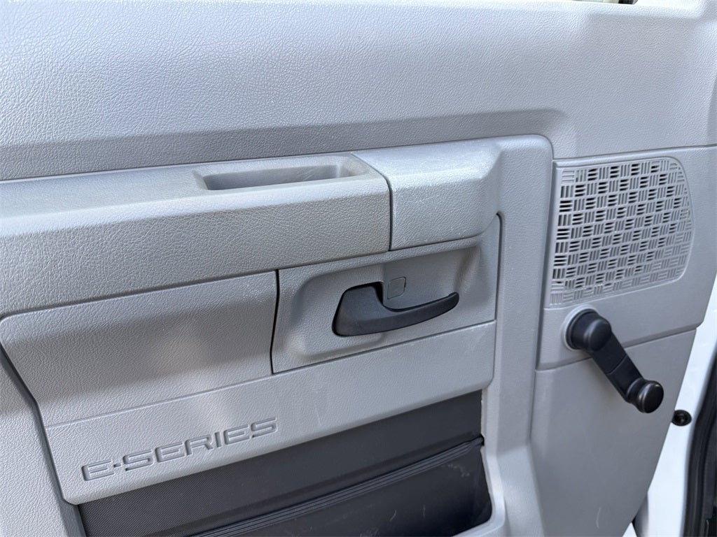 2014 Ford E-350SD Base