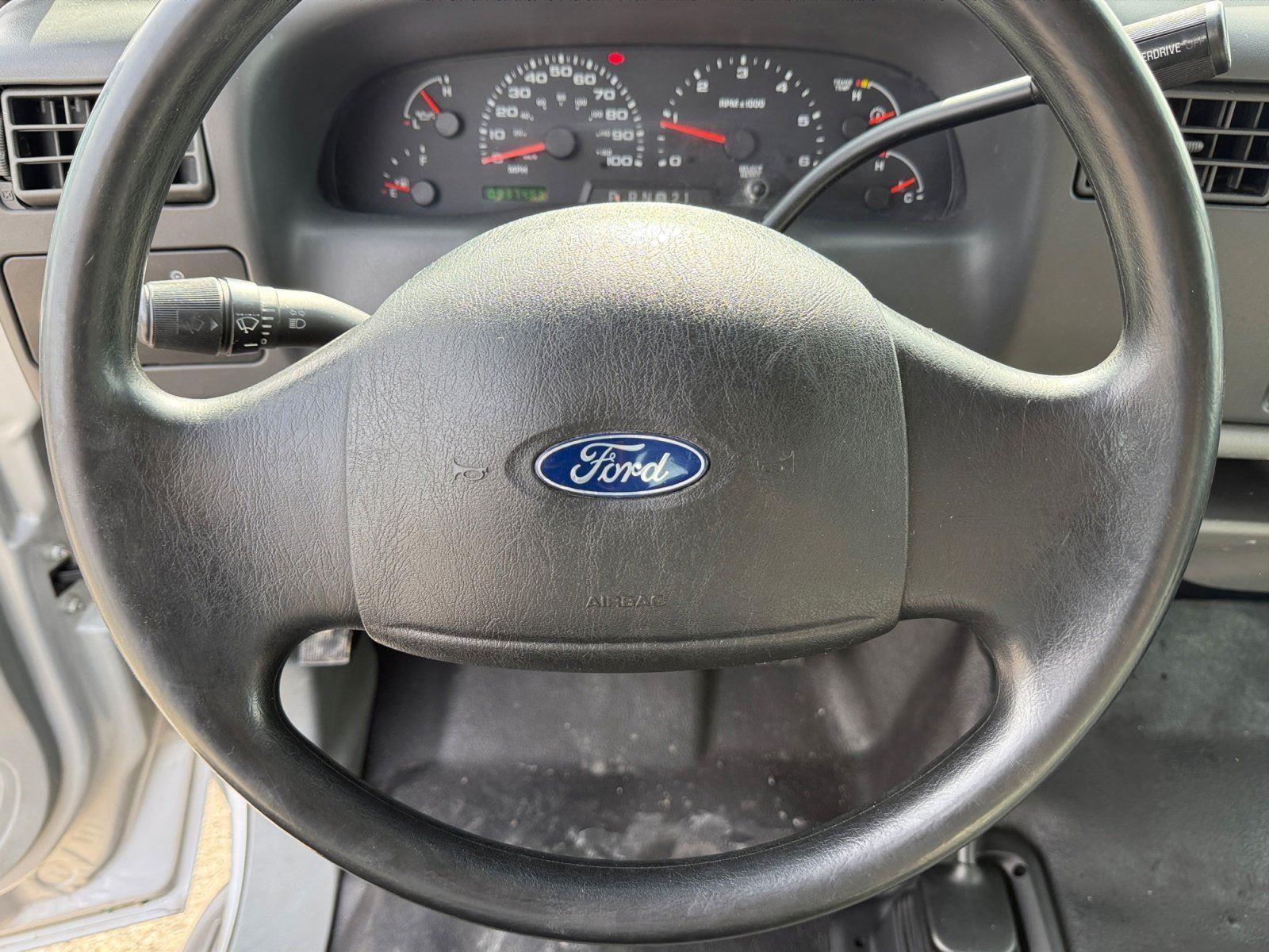 2003 Ford F-350SD DRW