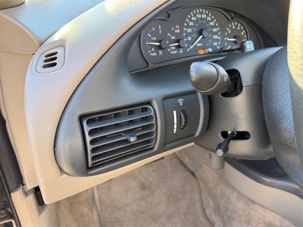 2003 Chevrolet Cavalier Base
