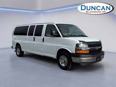 2017 Chevrolet Express 3500 LT Passenger