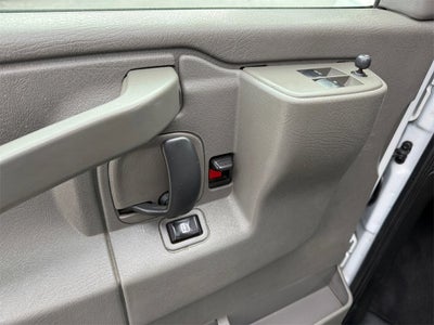 2017 Chevrolet Express 3500 LT Passenger