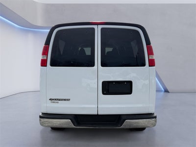 2017 Chevrolet Express 3500 LT Passenger