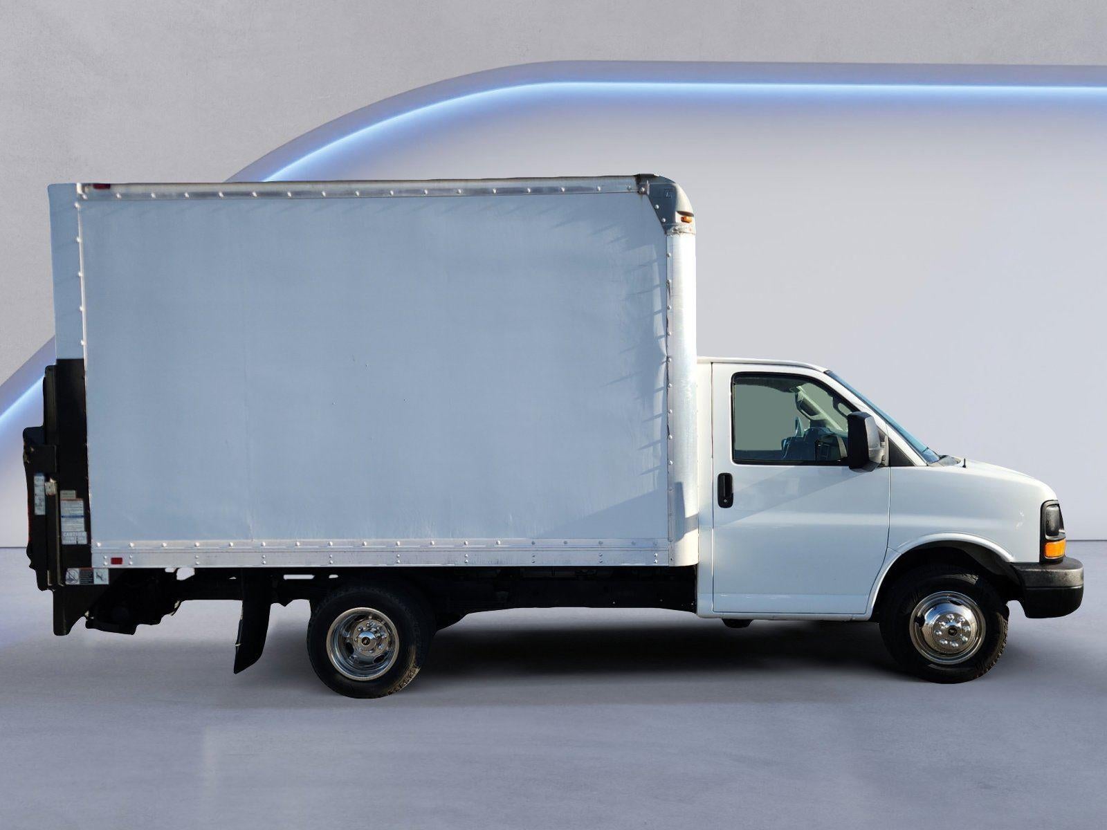 2016 Chevrolet Express Commercial Cutaway 3500