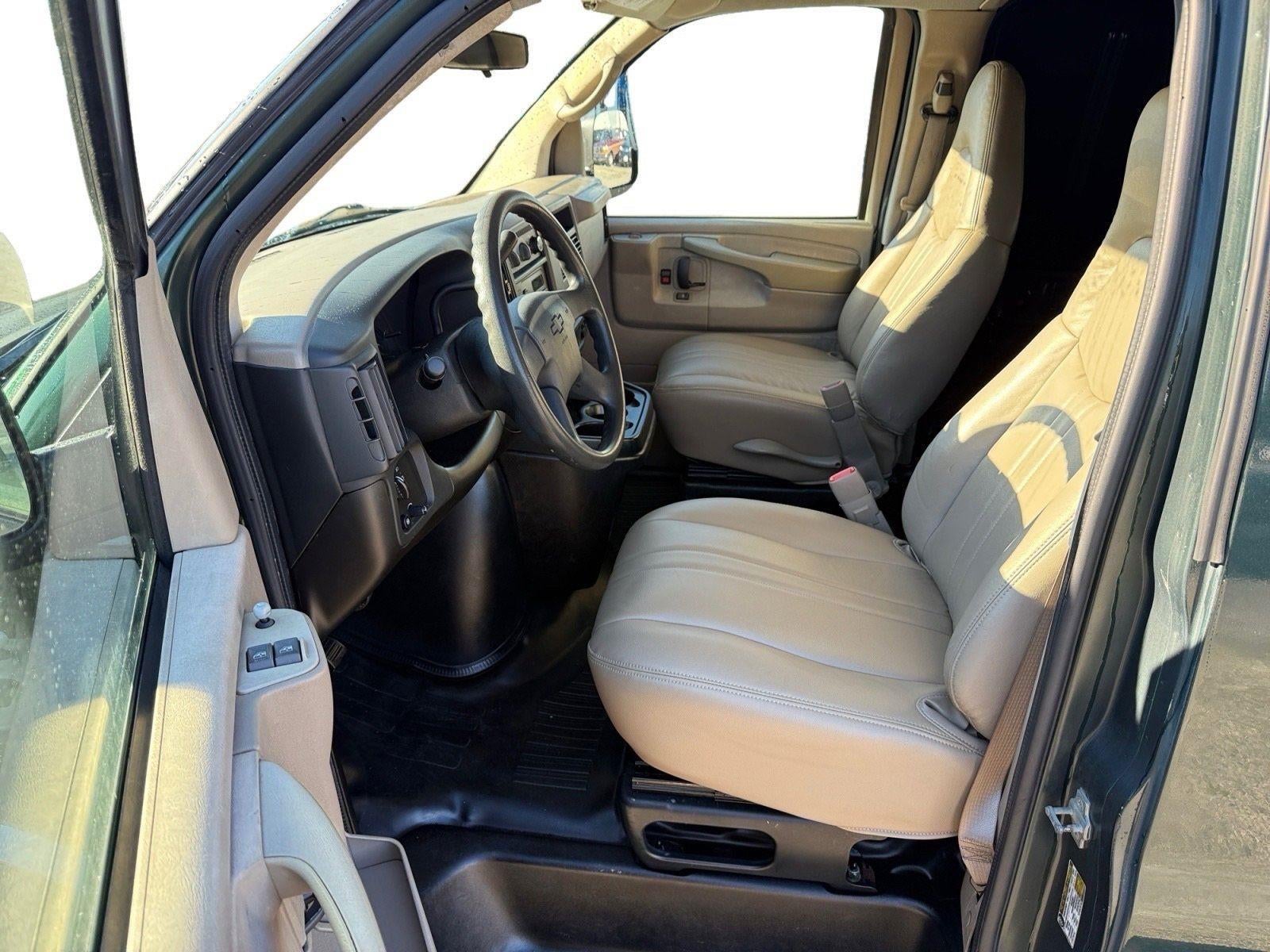 2005 Chevrolet Express Cargo Van Base