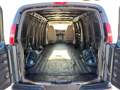2005 Chevrolet Express Cargo Van Base