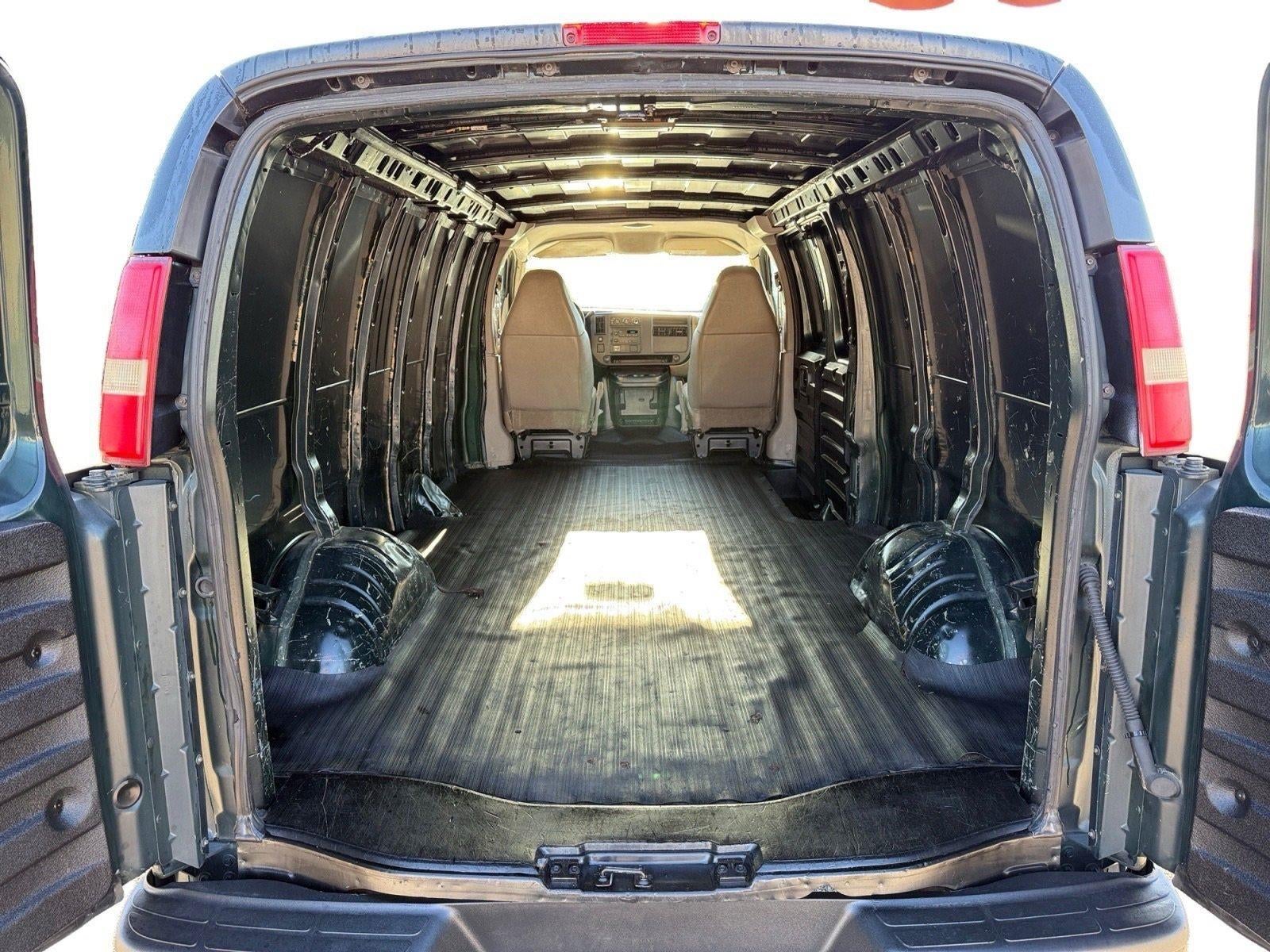 2005 Chevrolet Express Cargo Van Base
