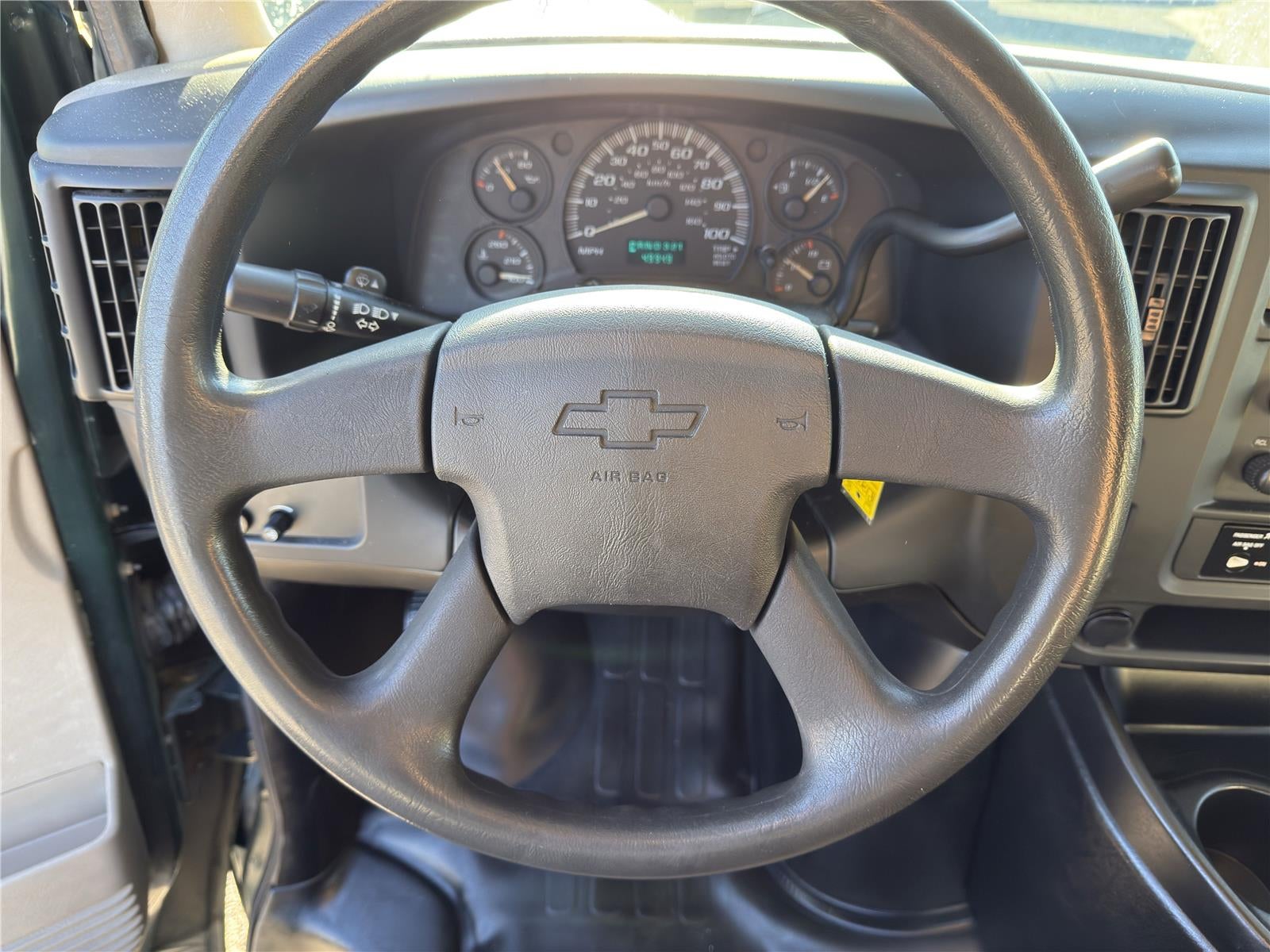 2005 Chevrolet Express Cargo Van Base
