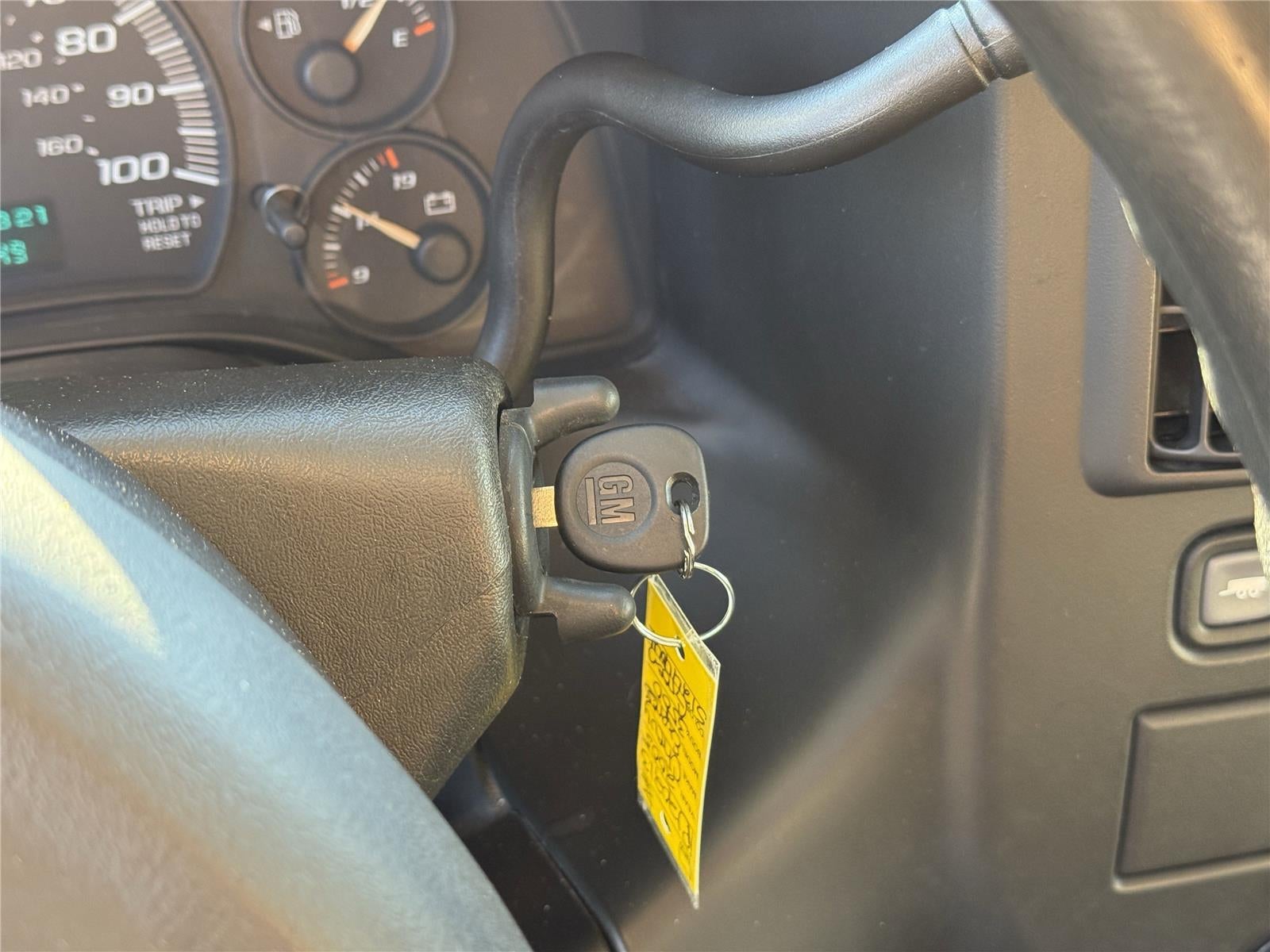 2005 Chevrolet Express Cargo Van Base