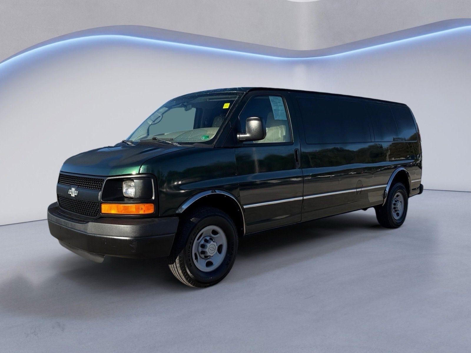 2005 Chevrolet Express Cargo Van Base