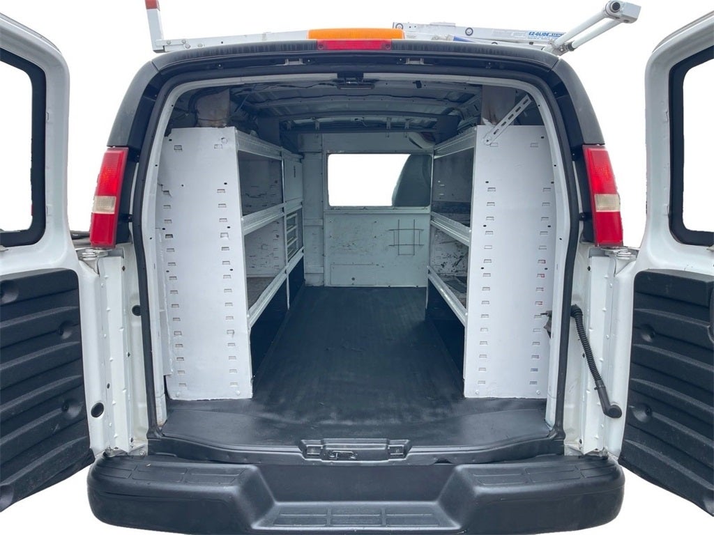 2010 Chevrolet Express 2500 Work Van Cargo