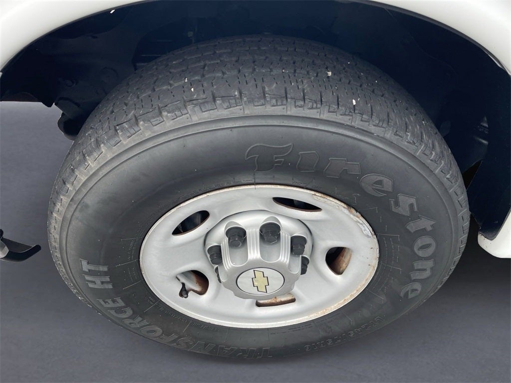 2010 Chevrolet Express 2500 Work Van Cargo