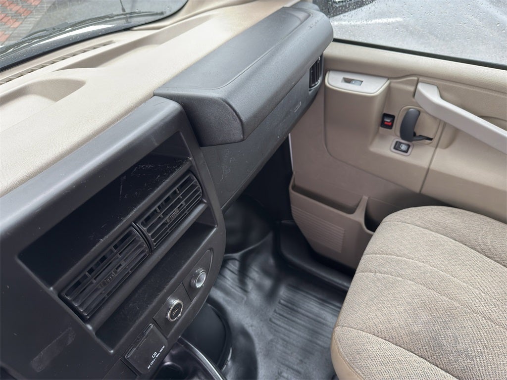 2016 Chevrolet Express 3500 Work Van Cargo