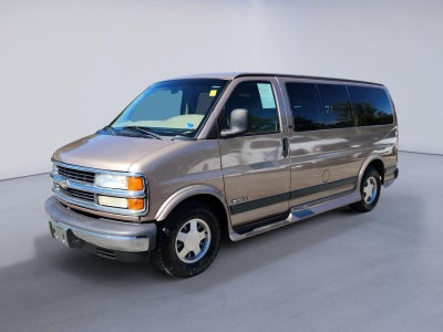 2001 Chevrolet Express Van Base