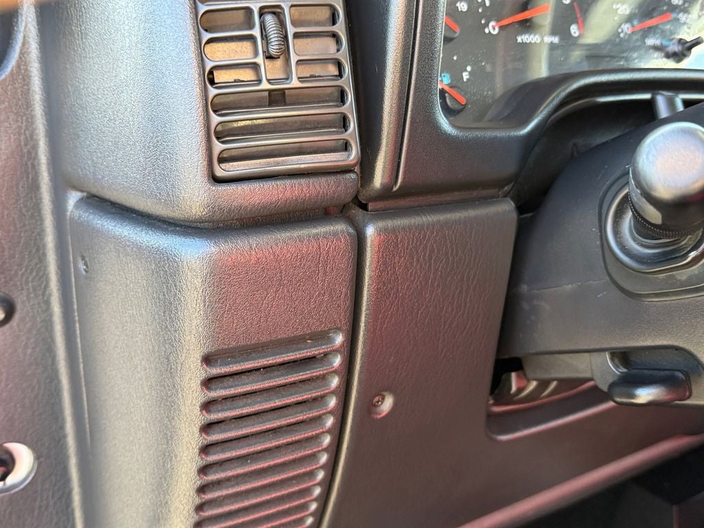 2003 Jeep Wrangler X