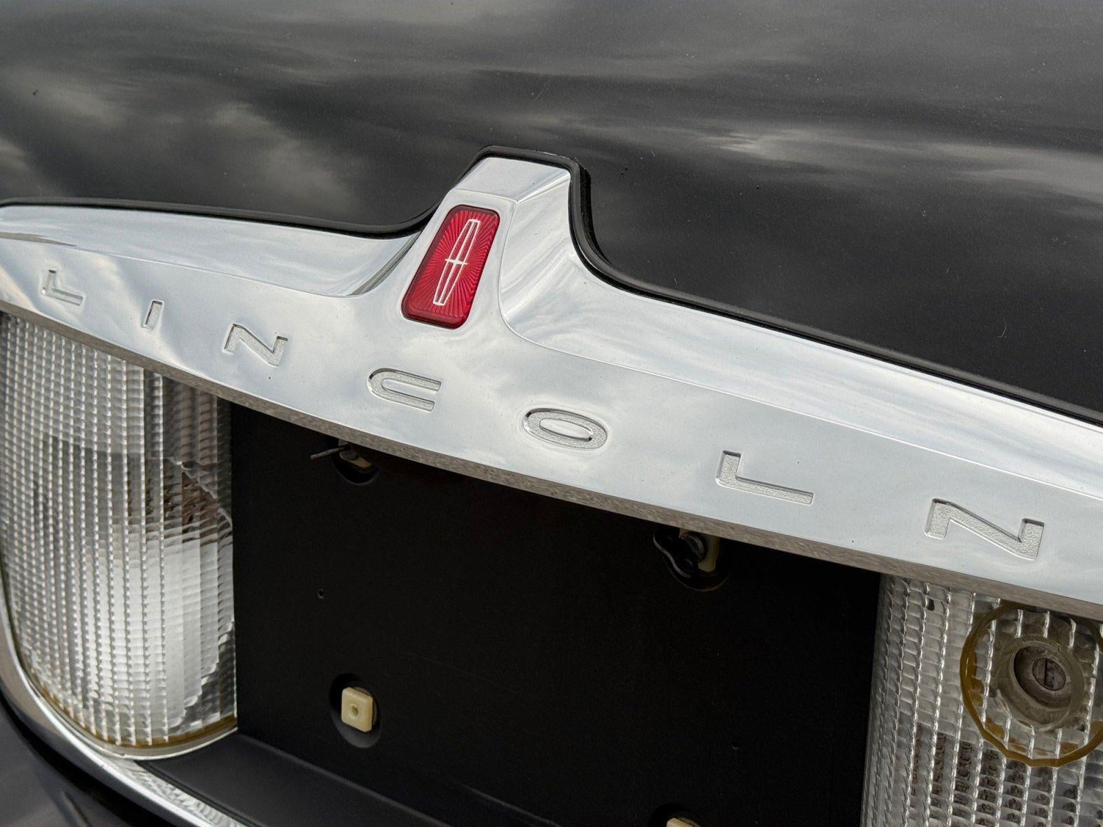 1998 Lincoln Town Car Executive