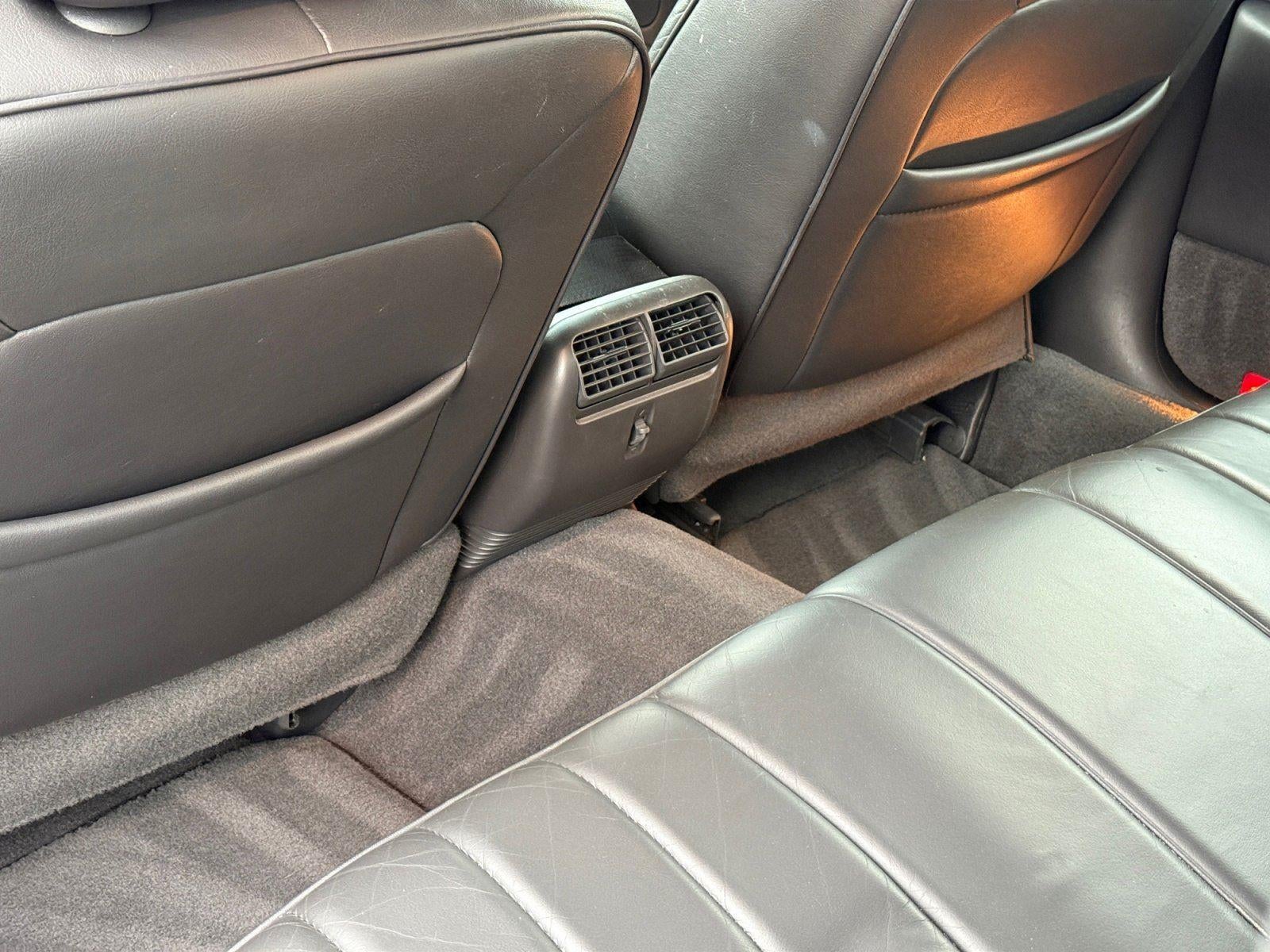 1998 Lincoln Town Car Executive