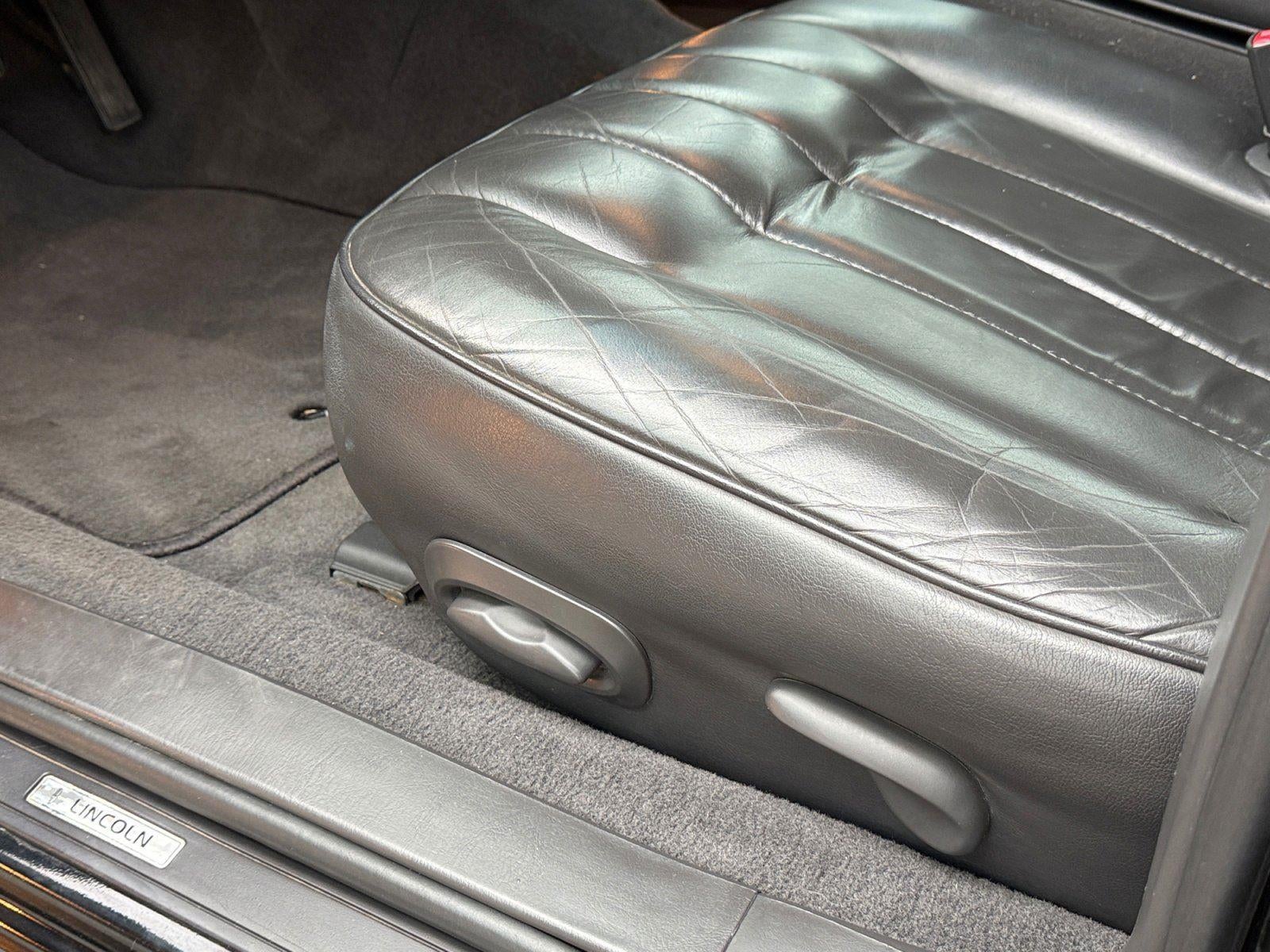 1998 Lincoln Town Car Executive