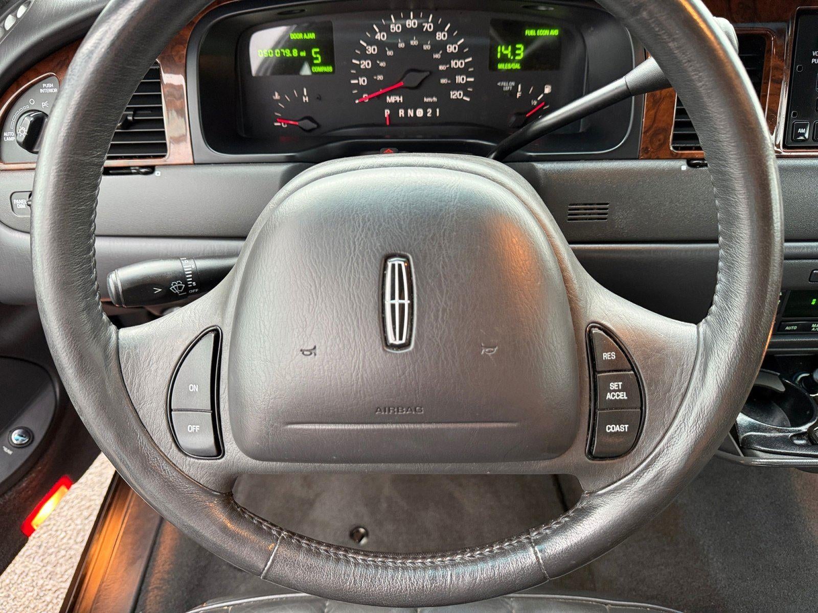 1998 Lincoln Town Car Executive