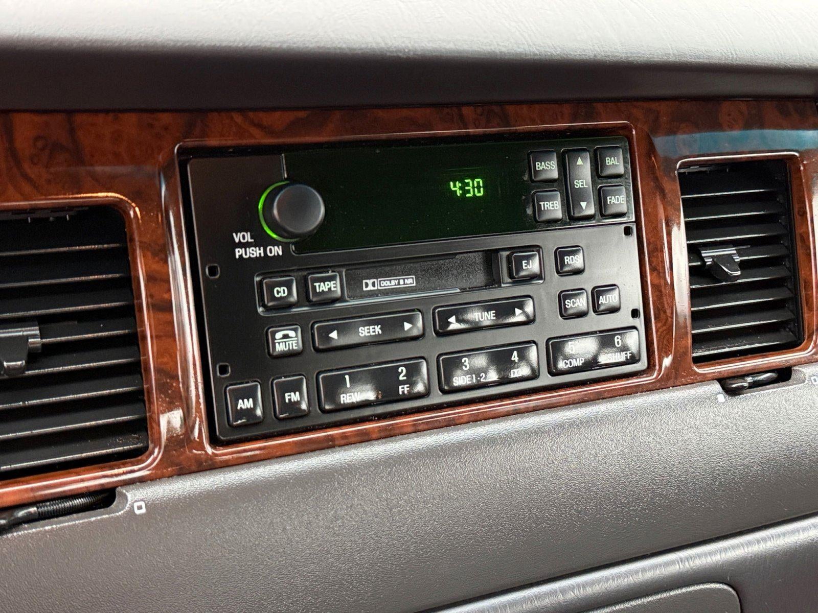 1998 Lincoln Town Car Executive