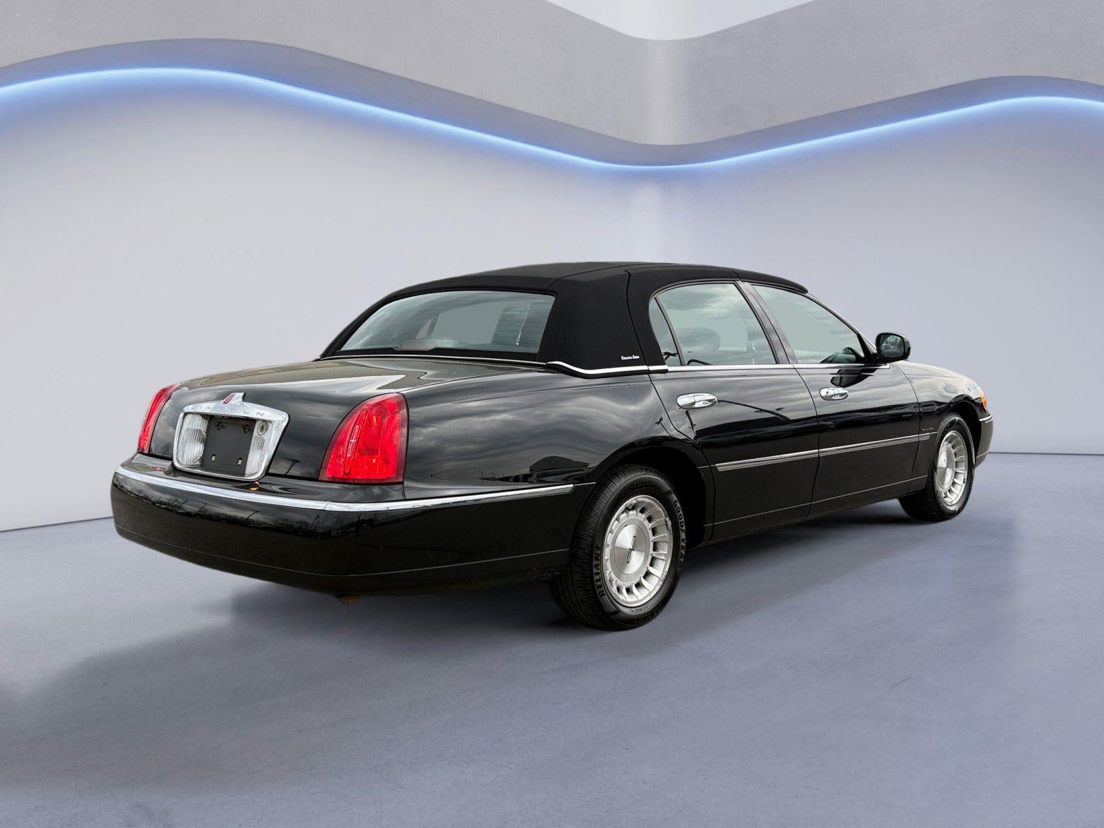 1998 Lincoln Town Car Executive