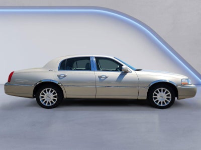 2007 Lincoln Town Car Signature