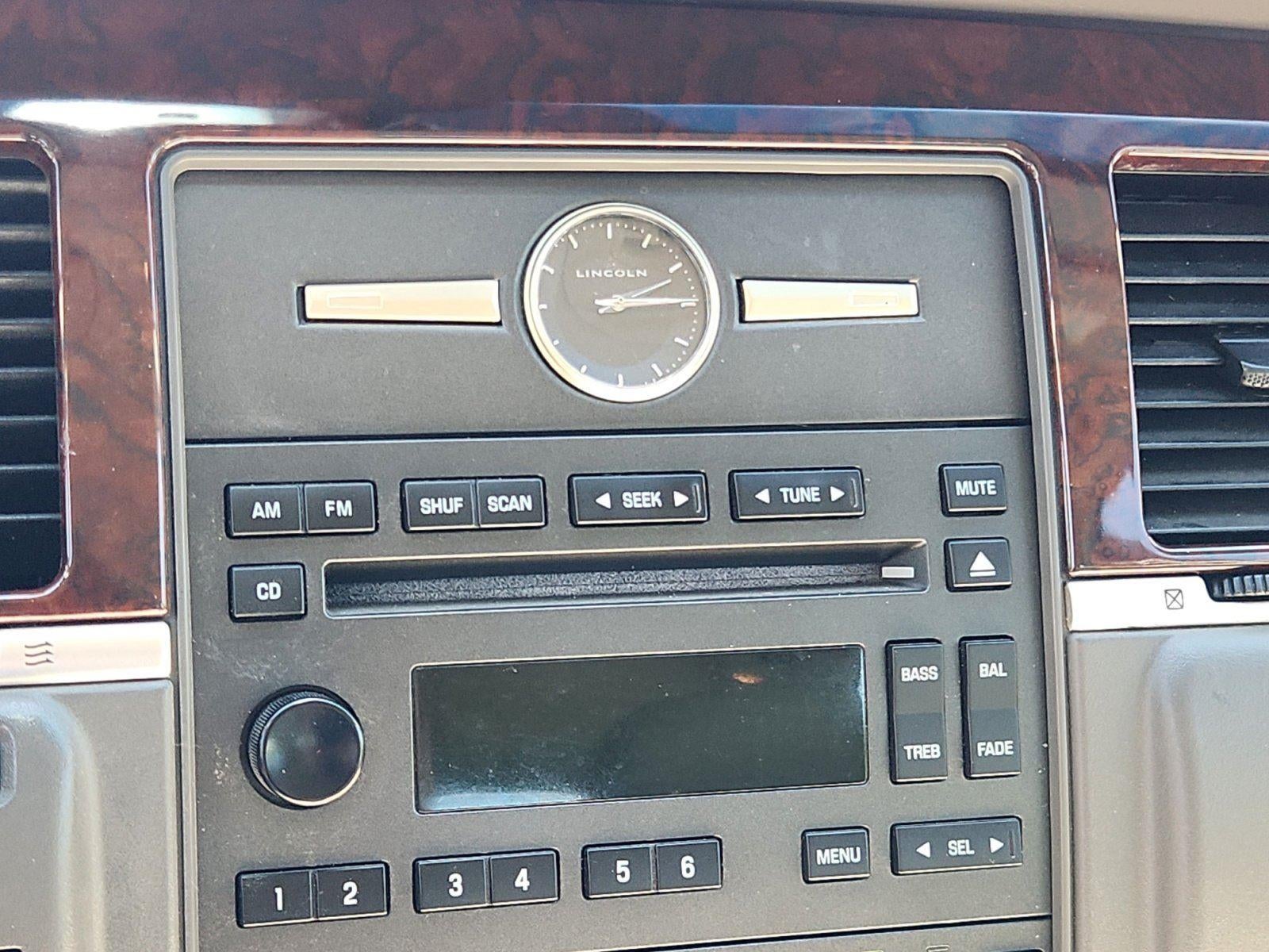 2007 Lincoln Town Car Signature