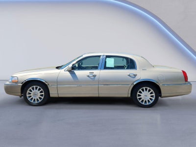 2007 Lincoln Town Car Signature